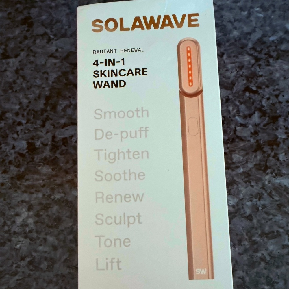 Radiant Renewal 4-in-1 Skincare Wand - Gold